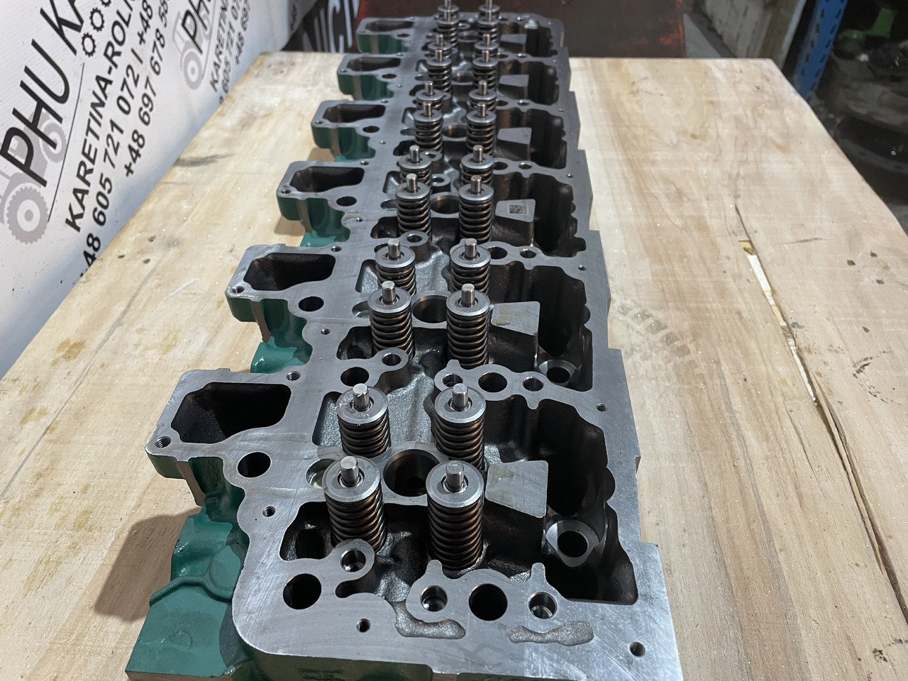 Deutz TCD7.8 TCD 7.8 - głowica cylindrów kompletna NOWA 04900635 - Головка блока для Сельскохозяйственной техники: фото 3 Deutz TCD7.8 TCD 7.8 - głowica cylindrów kompletna NOWA 04900635 - Головка блока для Сельскохозяйственной техники: фото 3