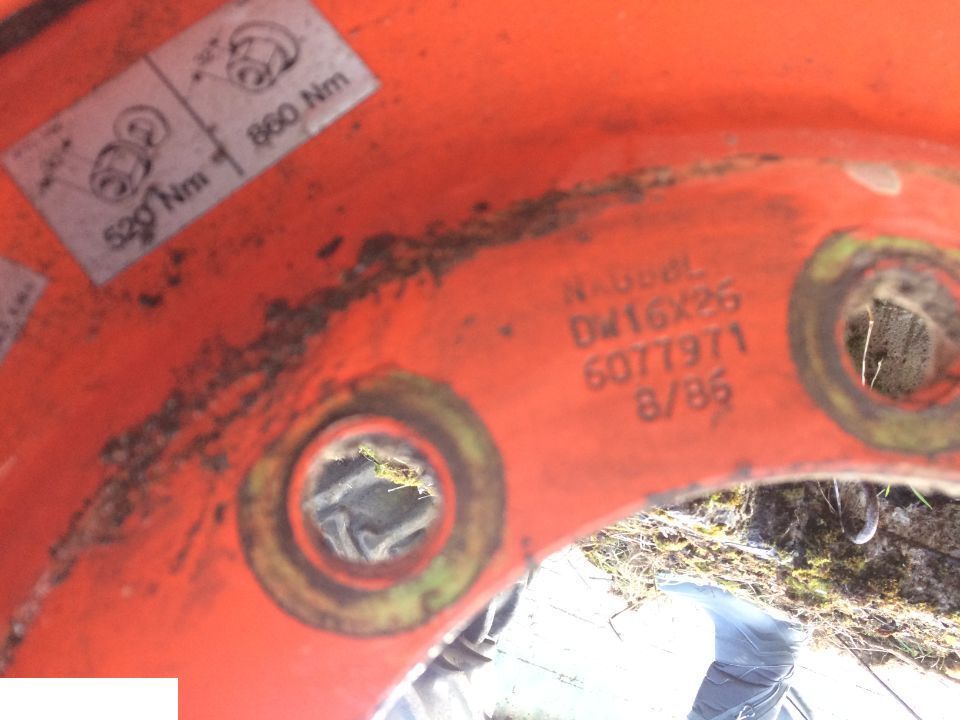 FELGA DW 16x26 , OPONA firestone 23.1 - 26 , Claas Dominator - Колесо для Сельскохозяйственной техники: фото 4 FELGA DW 16x26 , OPONA firestone 23.1 - 26 , Claas Dominator - Колесо для Сельскохозяйственной техники: фото 4