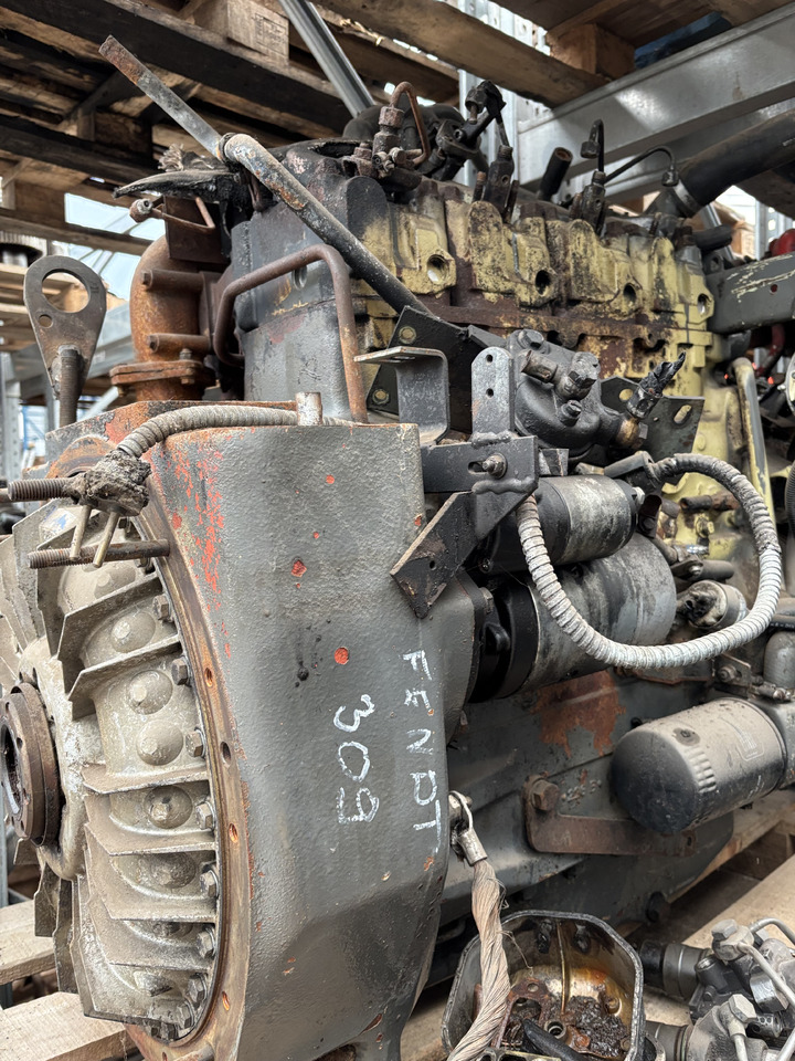 Fendt 309 Deutz TD226-B4 MWM Silnik Blok Pokrywa Obudowa Koło Zamachowe Miska Olejowa CZĘŚCI - Маховик для Сельскохозяйственной техники: фото 2 Fendt 309 Deutz TD226-B4 MWM Silnik Blok Pokrywa Obudowa Koło Zamachowe Miska Olejowa CZĘŚCI - Маховик для Сельскохозяйственной техники: фото 2