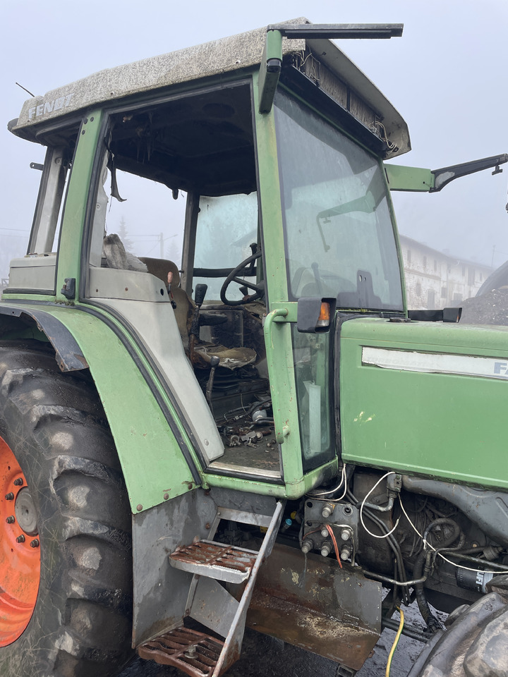 Fendt Farmer 309 - kabina dach drzwi - Дверь и запчасти для Сельскохозяйственной техники: фото 2 Fendt Farmer 309 - kabina dach drzwi - Дверь и запчасти для Сельскохозяйственной техники: фото 2