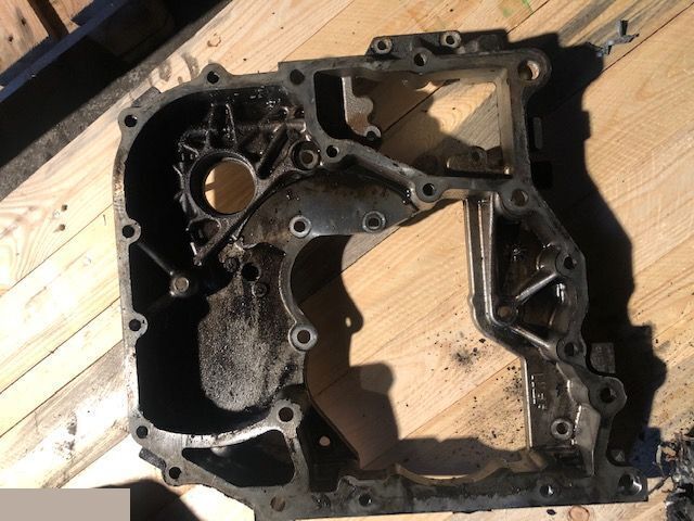 Iveco F4CE04 - Obudowa Rozrządu - Двигатель и запчасти для Сельскохозяйственной техники: фото 2 Iveco F4CE04 - Obudowa Rozrządu - Двигатель и запчасти для Сельскохозяйственной техники: фото 2