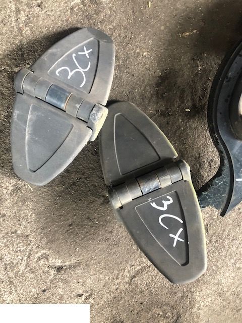 JCB 3cx 4cx - Zawiasy Drzwi - Дверь и запчасти для Строительной техники: фото 1 JCB 3cx 4cx - Zawiasy Drzwi - Дверь и запчасти для Строительной техники: фото 1