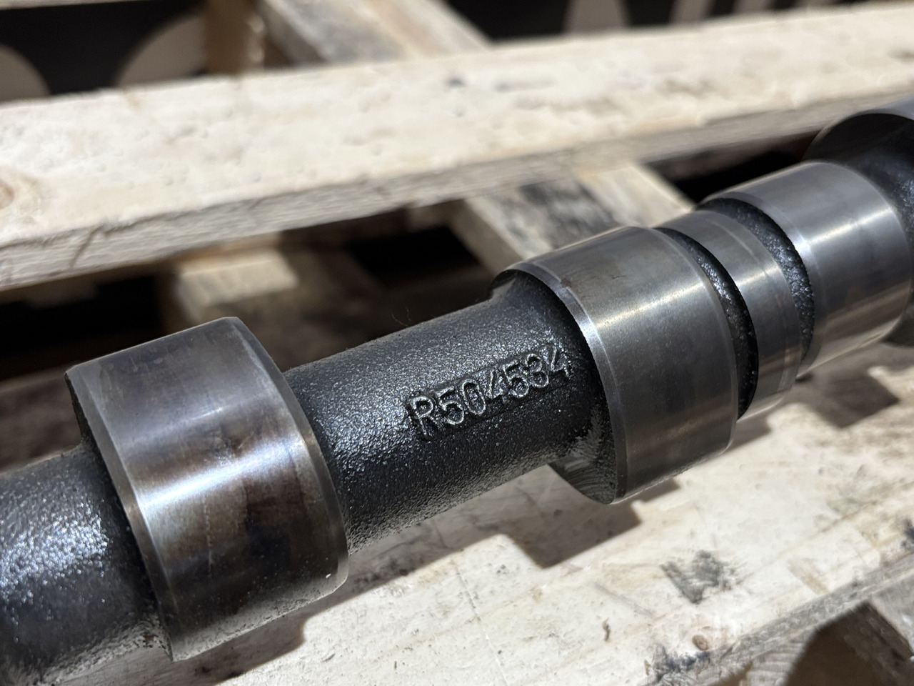 John Deere 4045t 6215 Wałek Rozrządu R504534 RE56375 R516237 - Распределительный вал для Сельскохозяйственной техники: фото 3 John Deere 4045t 6215 Wałek Rozrządu R504534 RE56375 R516237 - Распределительный вал для Сельскохозяйственной техники: фото 3