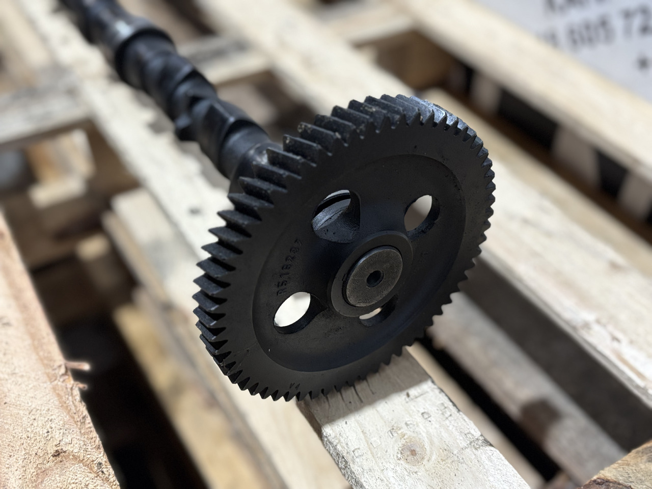 John Deere 6068T 544J Wałek Rozrządu R504535  R516237 - Распределительный вал для Сельскохозяйственной техники: фото 4 John Deere 6068T 544J Wałek Rozrządu R504535  R516237 - Распределительный вал для Сельскохозяйственной техники: фото 4