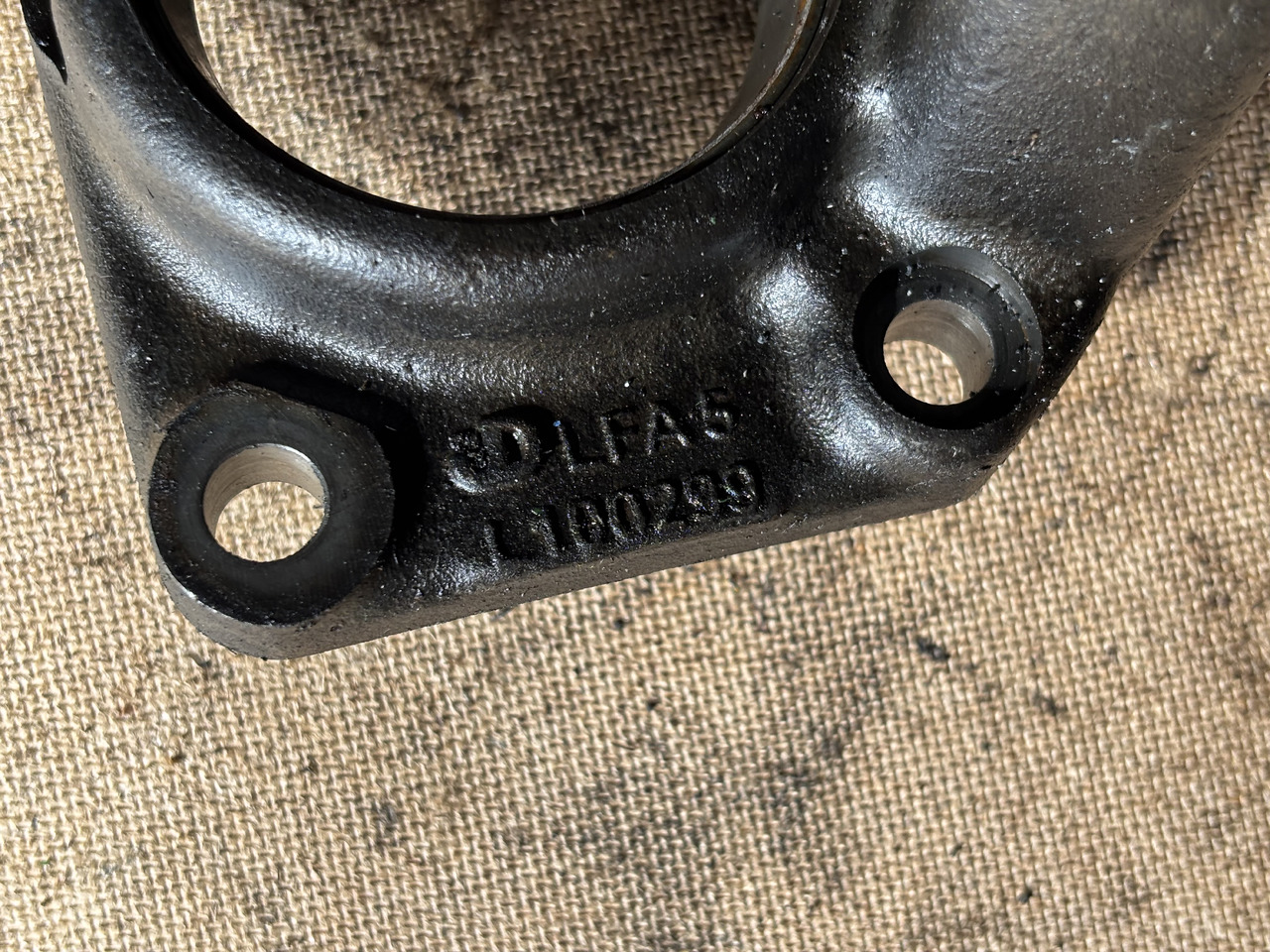 John Deere 6100 6200 6300 6400 Obudowa Zapadka L100299 L77129 L100395 L76666 - Коробка передач и запчасти для Сельскохозяйственной техники: фото 1 John Deere 6100 6200 6300 6400 Obudowa Zapadka L100299 L77129 L100395 L76666 - Коробка передач и запчасти для Сельскохозяйственной техники: фото 1