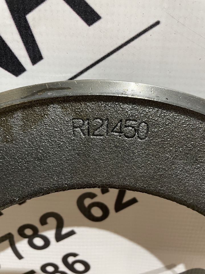 John Deere 6300 6100 6200 6400 - docisk skrzyni biegów R121450 - Коробка передач и запчасти для Сельскохозяйственной техники: фото 2 John Deere 6300 6100 6200 6400 - docisk skrzyni biegów R121450 - Коробка передач и запчасти для Сельскохозяйственной техники: фото 2