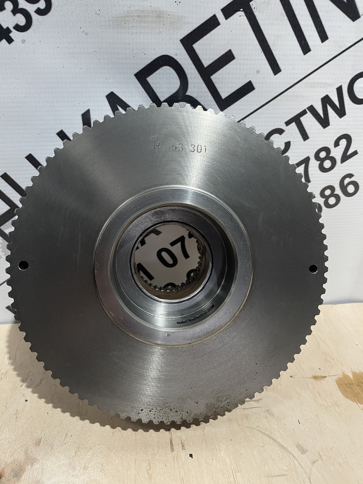 John Deere 6300 6100 6200 6400 - kosz sprzęgła R153301 RE47276 - Сцепление и запчасти для Сельскохозяйственной техники: фото 1 John Deere 6300 6100 6200 6400 - kosz sprzęgła R153301 RE47276 - Сцепление и запчасти для Сельскохозяйственной техники: фото 1