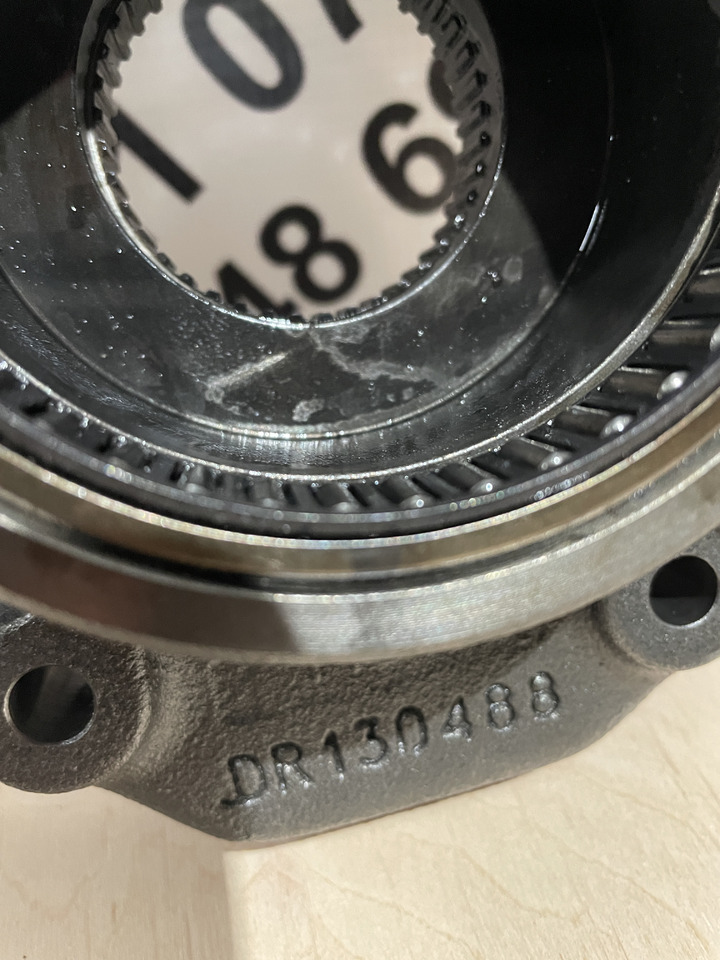 John Deere 6300 6100 6200 6400 - pompa skrzyni biegów pompa jazdy R130488 - Коробка передач и запчасти для Сельскохозяйственной техники: фото 2 John Deere 6300 6100 6200 6400 - pompa skrzyni biegów pompa jazdy R130488 - Коробка передач и запчасти для Сельскохозяйственной техники: фото 2