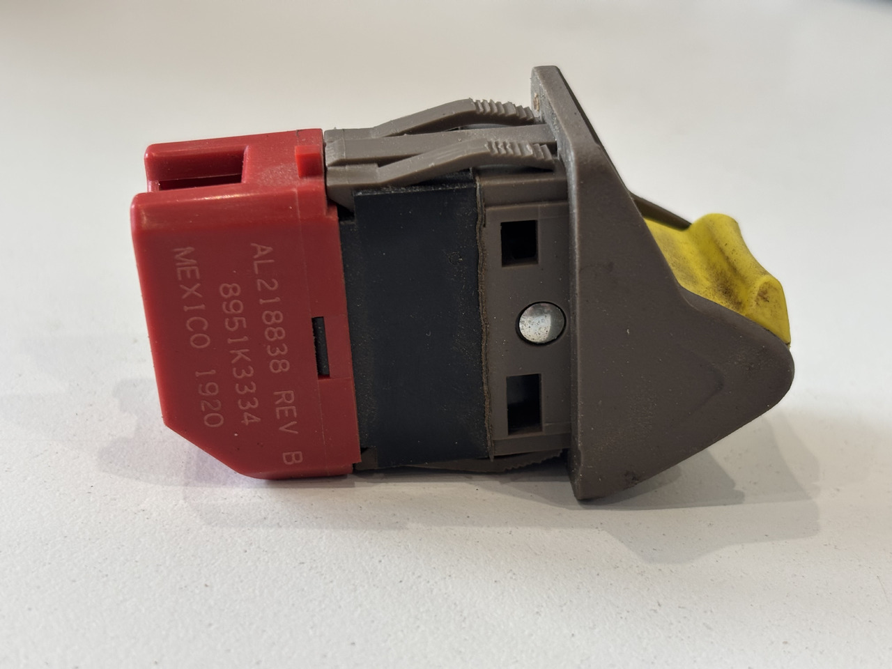 John Deere 6M 6R 6xxx Przełącznik Sterowania WOM AL218838 - Электрическая система для Сельскохозяйственной техники: фото 3 John Deere 6M 6R 6xxx Przełącznik Sterowania WOM AL218838 - Электрическая система для Сельскохозяйственной техники: фото 3