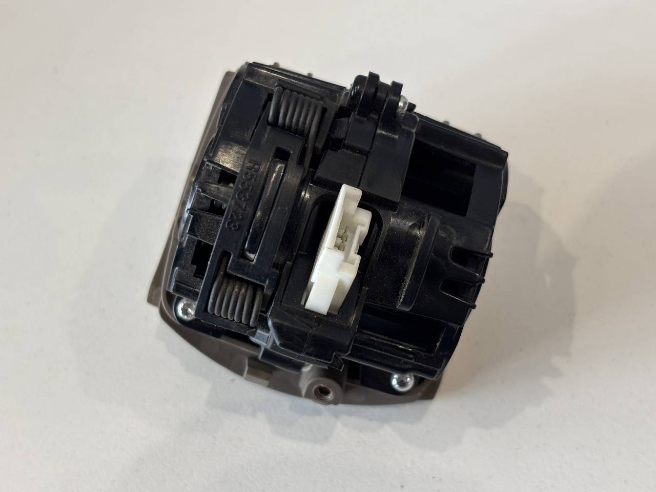 John Deere 6R 7M 6xxx 7xxx 8xxx 9xxx Lewy Moduł Sterujący Przełącznik RE588399 - Электрическая система для Сельскохозяйственной техники: фото 4 John Deere 6R 7M 6xxx 7xxx 8xxx 9xxx Lewy Moduł Sterujący Przełącznik RE588399 - Электрическая система для Сельскохозяйственной техники: фото 4