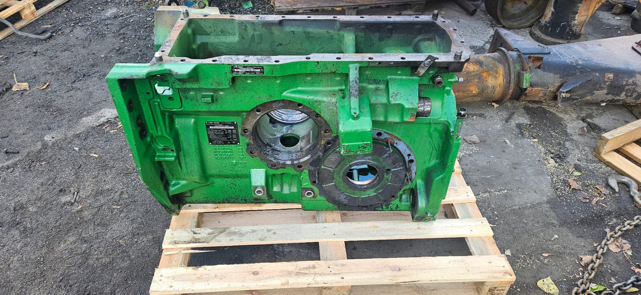 John Deere 8245R 8270R 8295R 8320R 8335R 8345R 8370R 8400R - skrzynka obudowa osi RE587130 RE587131 - Ось и запчасти для Тракторов: фото 2 John Deere 8245R 8270R 8295R 8320R 8335R 8345R 8370R 8400R - skrzynka obudowa osi RE587130 RE587131 - Ось и запчасти для Тракторов: фото 2