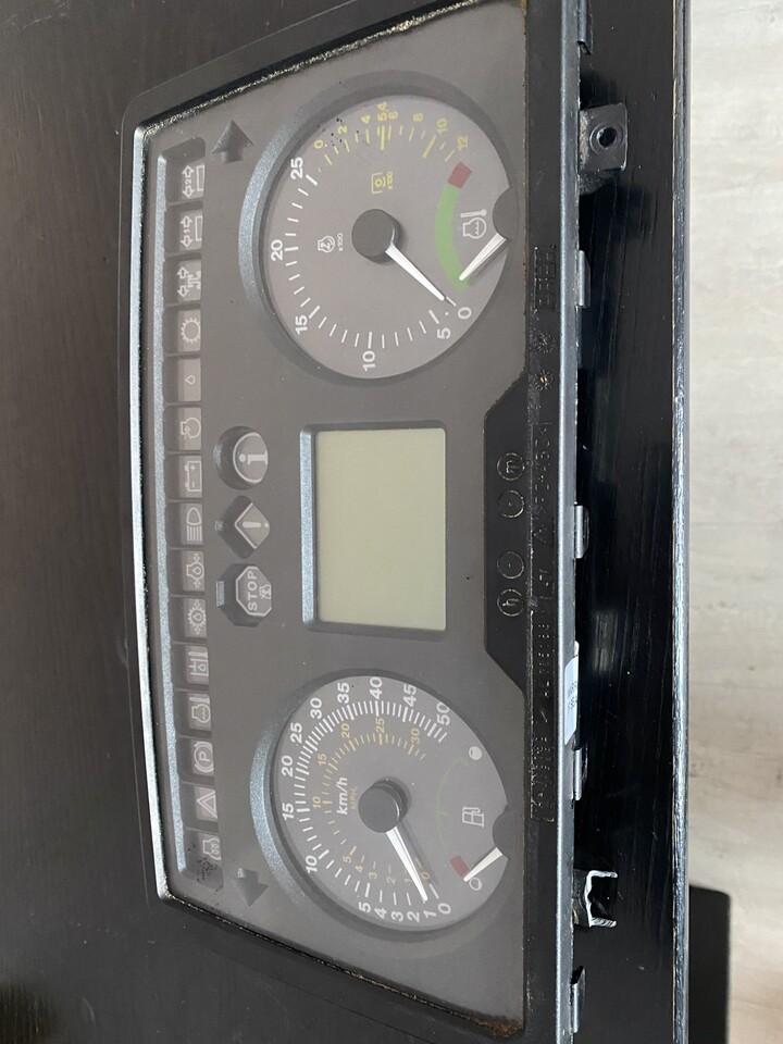 John Deere Wyświetlacz - BIF - PREH AL 115186 | AL 115187 | AL 115188 | AL 162399 | AL 203383 - Приборная панель для Сельскохозяйственной техники: фото 1 John Deere Wyświetlacz - BIF - PREH AL 115186 | AL 115187 | AL 115188 | AL 162399 | AL 203383 - Приборная панель для Сельскохозяйственной техники: фото 1