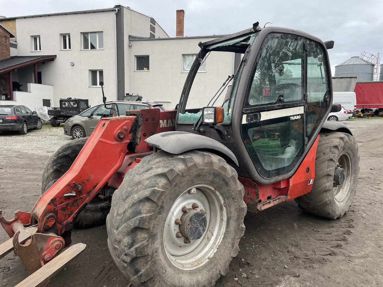 Manitou MLT 634 - błotnik błotniki stelaże - Кузов и экстерьер для Погрузочно-разгрузочной техники: фото 1 Manitou MLT 634 - błotnik błotniki stelaże - Кузов и экстерьер для Погрузочно-разгрузочной техники: фото 1