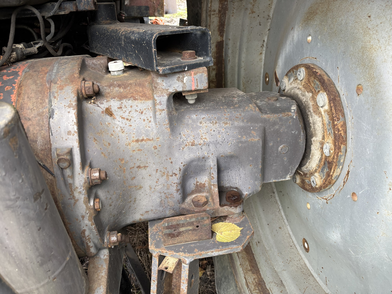 Massey Ferguson 8160 Prawa Obudowa Pochwa Zwolnicy Wał CZĘŚCI 3615729M11 3583795M3 - Бортовой редуктор для Сельскохозяйственной техники: фото 1 Massey Ferguson 8160 Prawa Obudowa Pochwa Zwolnicy Wał CZĘŚCI 3615729M11 3583795M3 - Бортовой редуктор для Сельскохозяйственной техники: фото 1