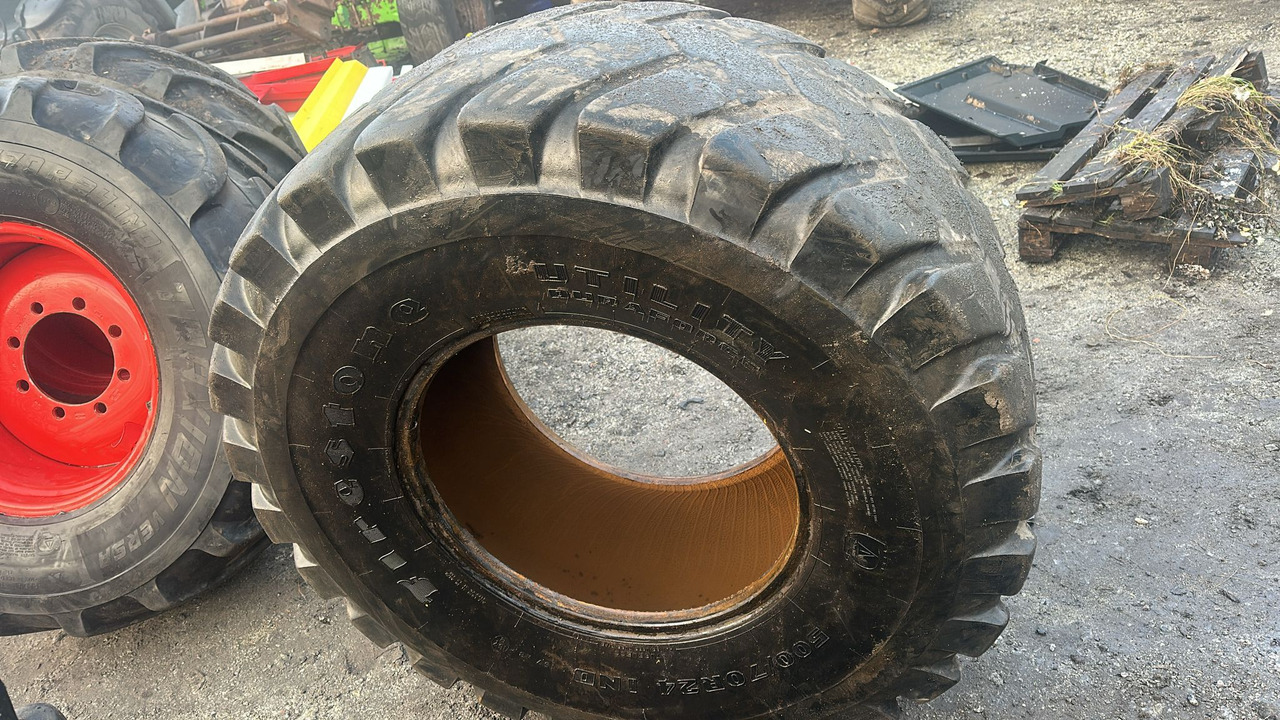 Opona FIRESTONE Utility Duraforce IND 500/70R24 500 70 24 - Шина: фото 1 Opona FIRESTONE Utility Duraforce IND 500/70R24 500 70 24 - Шина: фото 1