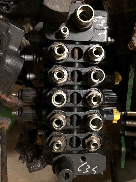 Rozdzielacz Hydrauliczny Merlo Blok Rozdzielacza - Гидравлический клапан для Сельскохозяйственной техники: фото 5 Rozdzielacz Hydrauliczny Merlo Blok Rozdzielacza - Гидравлический клапан для Сельскохозяйственной техники: фото 5