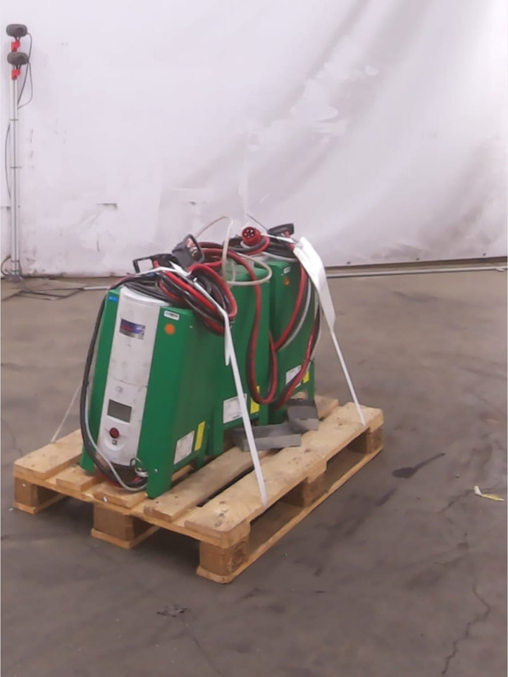 Battery Charger Package 3 pieces - Электрическая система для Погрузочно-разгрузочной техники: фото 3 Battery Charger Package 3 pieces - Электрическая система для Погрузочно-разгрузочной техники: фото 3