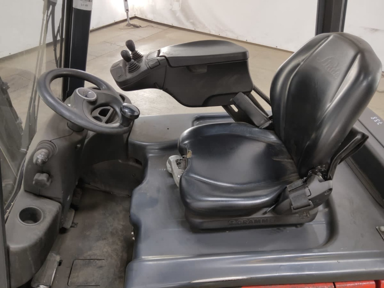 Linde E16-02 - Электропогрузчик: фото 4 Linde E16-02 - Электропогрузчик: фото 4