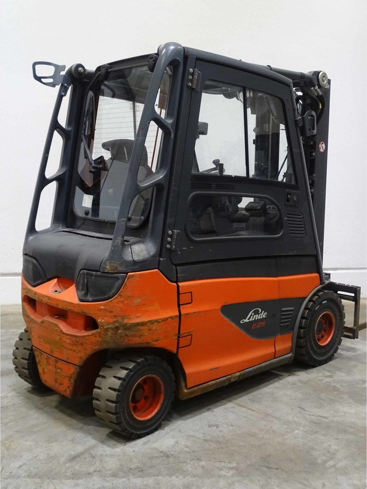 Linde E25-01 - Электропогрузчик: фото 3 Linde E25-01 - Электропогрузчик: фото 3