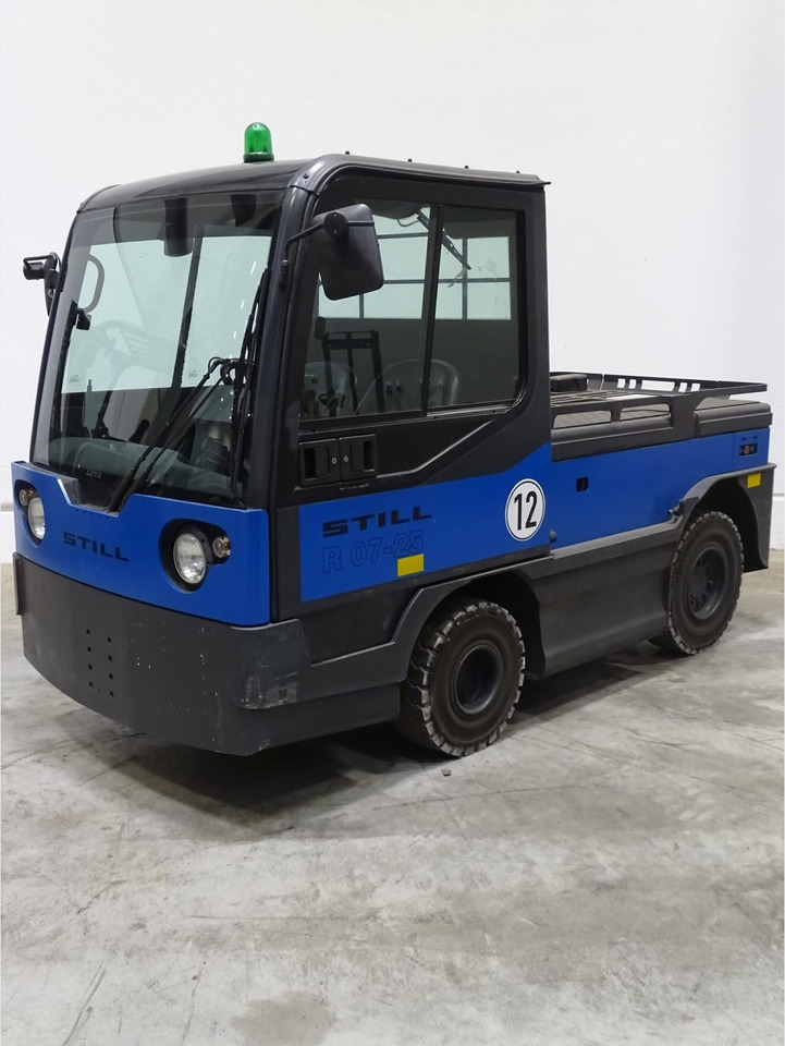 Linde P250 - Складской тягач: фото 1 Linde P250 - Складской тягач: фото 1