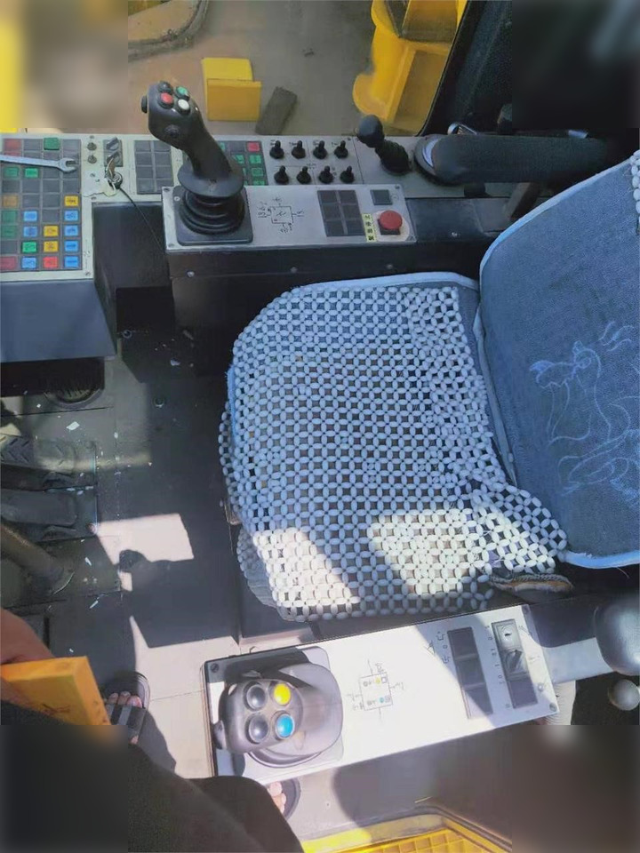 1994 LIEBHERR LHM1200HD - Быстромонтируемый башенный кран: фото 5 1994 LIEBHERR LHM1200HD - Быстромонтируемый башенный кран: фото 5