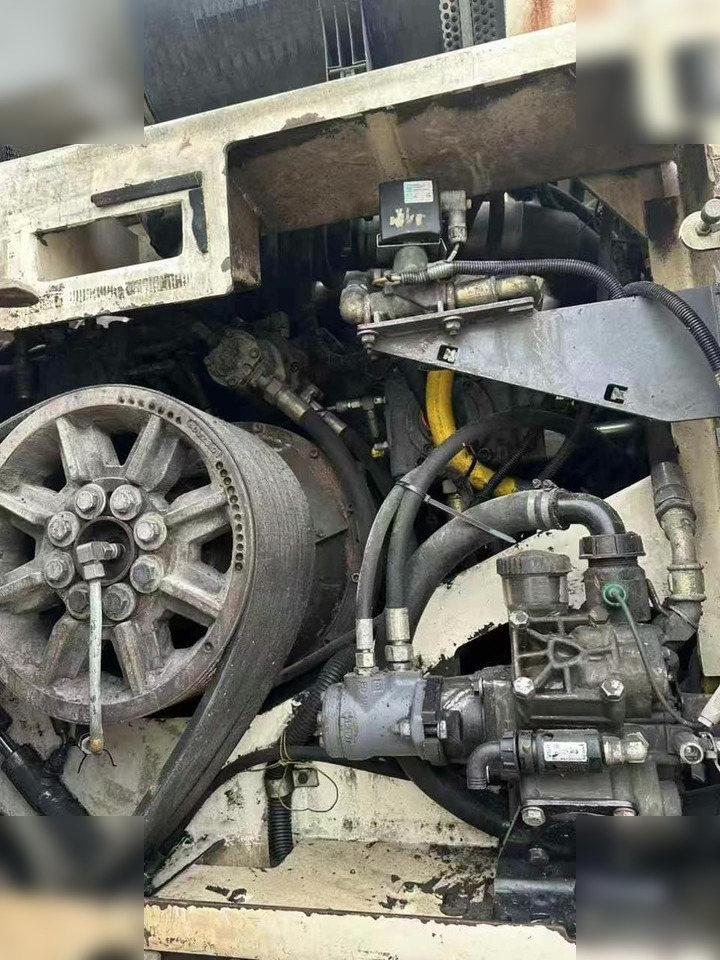 2011 WIRTGEN W2100 - Дорожная фреза: фото 4 2011 WIRTGEN W2100 - Дорожная фреза: фото 4