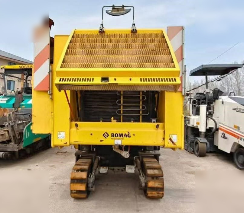 2017 BOMAG BM2000/60-2 - Дорожная фреза: фото 3 2017 BOMAG BM2000/60-2 - Дорожная фреза: фото 3