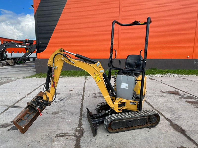 Caterpillar 300.9 D TILT / 3 BUCKETS - Мини-экскаватор: фото 2 Caterpillar 300.9 D TILT / 3 BUCKETS - Мини-экскаватор: фото 2