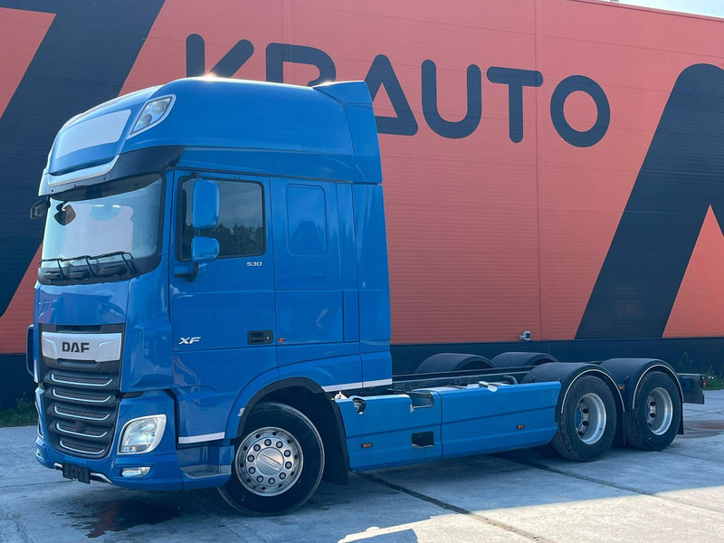 DAF XF 530 6x2 CHASSIS L=6120 mm - Грузовик-шасси: фото 1 DAF XF 530 6x2 CHASSIS L=6120 mm - Грузовик-шасси: фото 1