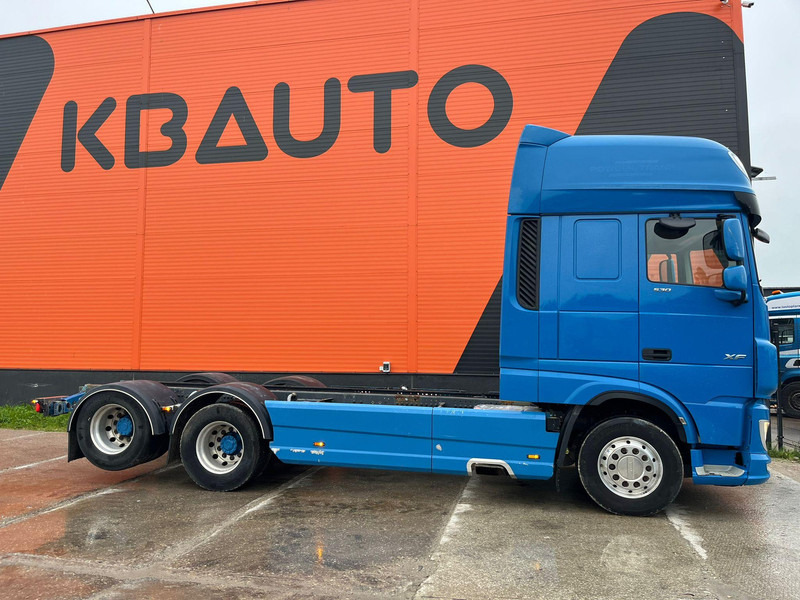 DAF XF 530 6x2 PTO / CHASSIS L=6074 mm - Грузовик-шасси: фото 4 DAF XF 530 6x2 PTO / CHASSIS L=6074 mm - Грузовик-шасси: фото 4