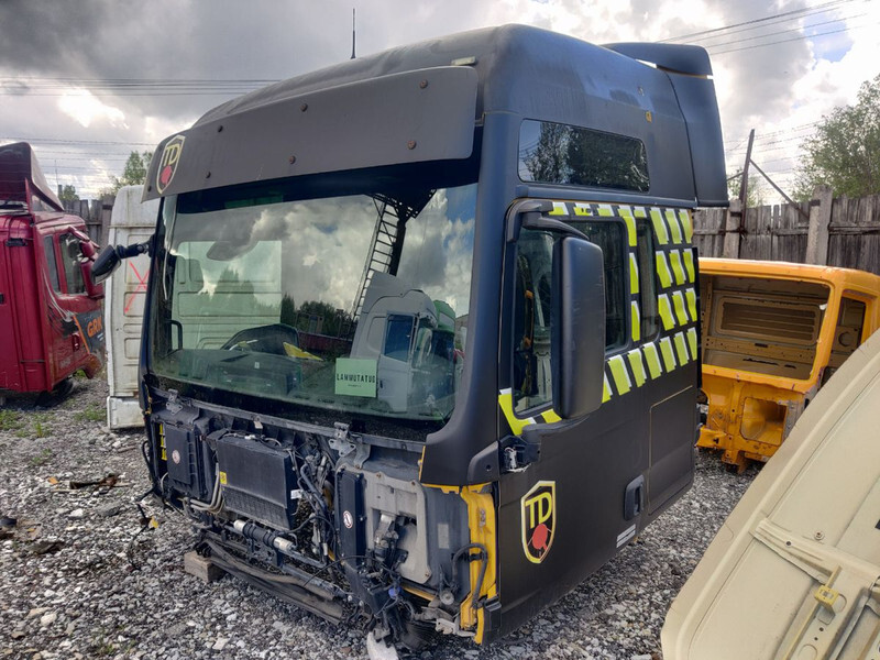 MAN TGX 28.480 6X2 CAB - Кабина и интерьер для Грузовиков: фото 1 MAN TGX 28.480 6X2 CAB - Кабина и интерьер для Грузовиков: фото 1