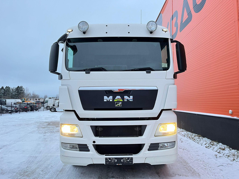 MAN TGX 35.540 8x4*4 9 TON FRONT AXLE / HYDRAULICS / PTO / INTARDER / CHASSIS L=6850 mm - Грузовик-шасси: фото 3 MAN TGX 35.540 8x4*4 9 TON FRONT AXLE / HYDRAULICS / PTO / INTARDER / CHASSIS L=6850 mm - Грузовик-шасси: фото 3