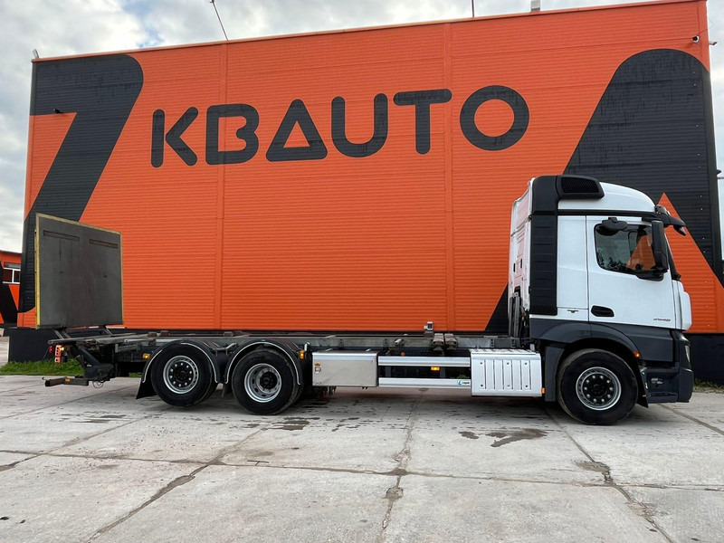 Mercedes-Benz Actros 2548 6x2*4 RETARDER / CHASSIS L= 7870 mm - Грузовик-шасси: фото 5 Mercedes-Benz Actros 2548 6x2*4 RETARDER / CHASSIS L= 7870 mm - Грузовик-шасси: фото 5