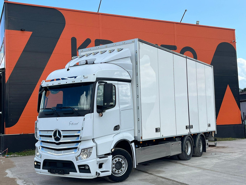 Mercedes-Benz Actros 2551 6x2*4 BOX L=7401mm - Грузовик с закрытым кузовом: фото 1 Mercedes-Benz Actros 2551 6x2*4 BOX L=7401mm - Грузовик с закрытым кузовом: фото 1