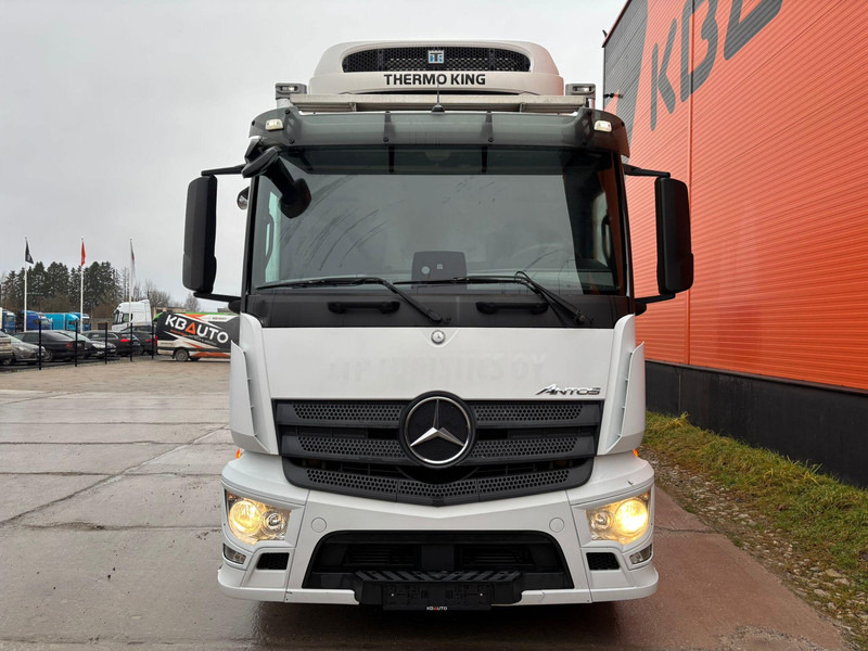Mercedes-Benz Antos 1832 4x2 THERMOKING T-1200R / BOX L=8508 mm - Рефрижератор: фото 3 Mercedes-Benz Antos 1832 4x2 THERMOKING T-1200R / BOX L=8508 mm - Рефрижератор: фото 3