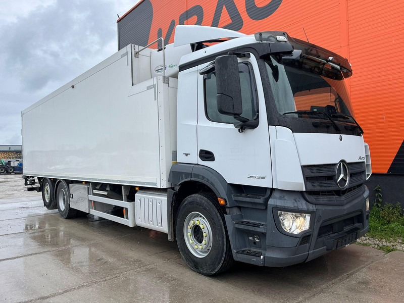 Mercedes-Benz Antos 2535 6x2*4 SUPRA 850 / BOX L=9461 mm - Рефрижератор: фото 4 Mercedes-Benz Antos 2535 6x2*4 SUPRA 850 / BOX L=9461 mm - Рефрижератор: фото 4