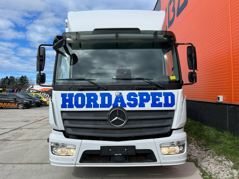 Mercedes-Benz Atego 1018 4x2 THERMOKING / BOX L=6477 mm - Рефрижератор: фото 3 Mercedes-Benz Atego 1018 4x2 THERMOKING / BOX L=6477 mm - Рефрижератор: фото 3