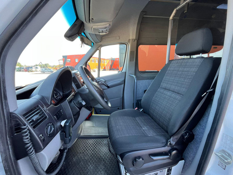 Микроавтобус, Пассажирский фургон Mercedes-Benz Sprinter 516 CDI 19 + 1 SEATS / DRIVER AC: фото 14