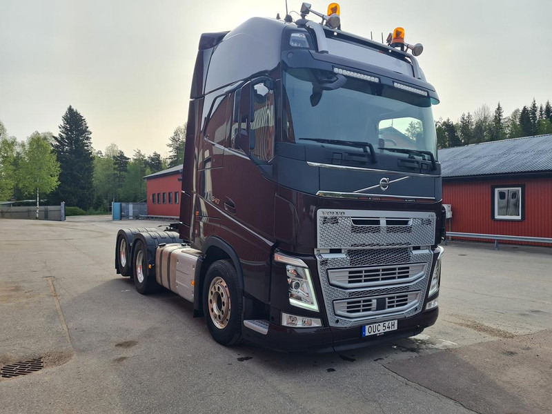 Volvo FH 540 6x4 GCW 100 ton / GLOBE XL / HYDRAULICS / TANDEM AXLE LIFT / HUB REDUCTION - Тягач: фото 3 Volvo FH 540 6x4 GCW 100 ton / GLOBE XL / HYDRAULICS / TANDEM AXLE LIFT / HUB REDUCTION - Тягач: фото 3