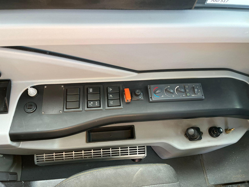 Пригородный автобус Volvo B8R 8900 LE 44 SEATS + 49 STANDING / AC / AUXILIARY HEATER: фото 14