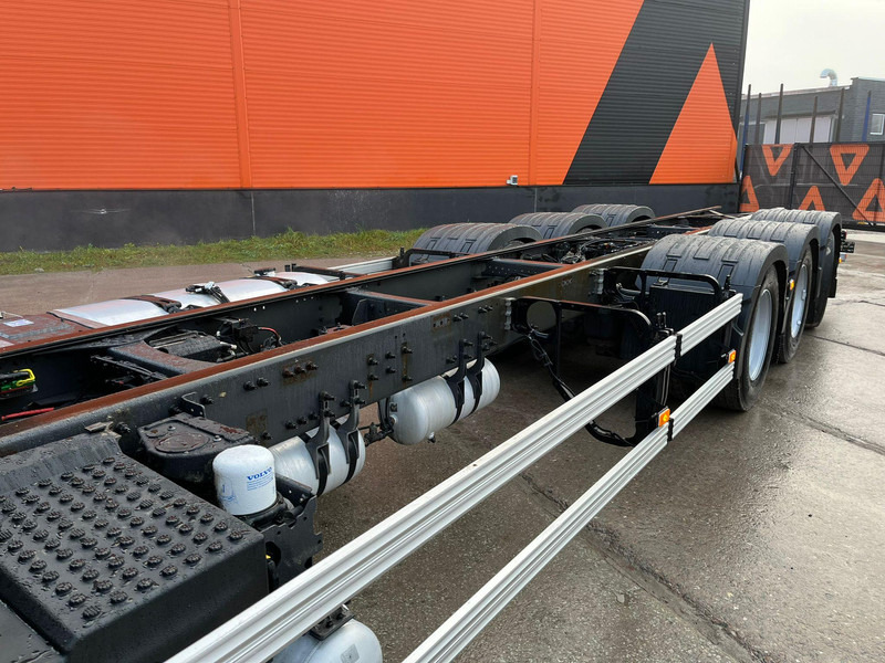 Грузовик-шасси Volvo FH 500 8x4*4 CHASSIS L=9398mm: фото 11