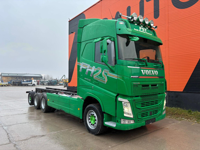 Volvo FH 540 8x4*4 9 TON FRONT AXLE / RETARDER / CHASSIS L=7989 mm - Грузовик-шасси: фото 4 Volvo FH 540 8x4*4 9 TON FRONT AXLE / RETARDER / CHASSIS L=7989 mm - Грузовик-шасси: фото 4
