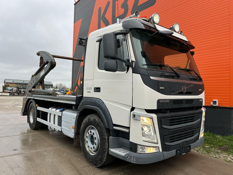 Volvo FM 330 4x2 JOAB VL 14 U - Портальный бункеровоз: фото 4 Volvo FM 330 4x2 JOAB VL 14 U - Портальный бункеровоз: фото 4