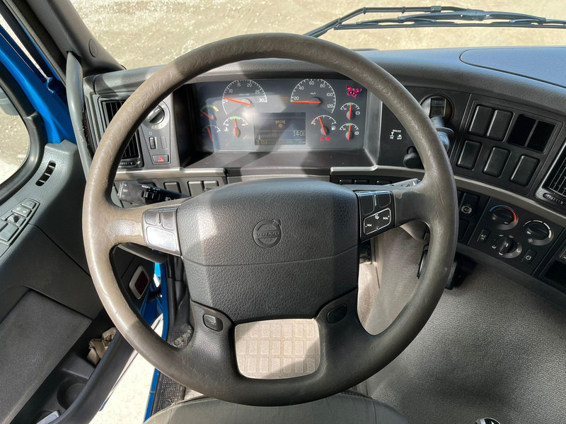 Грузовик бортовой/ Платформа, Автоманипулятор Volvo FM 9 300 6x2*4 HIAB 085D-3 / PLATFORM L=6320 mm: фото 16