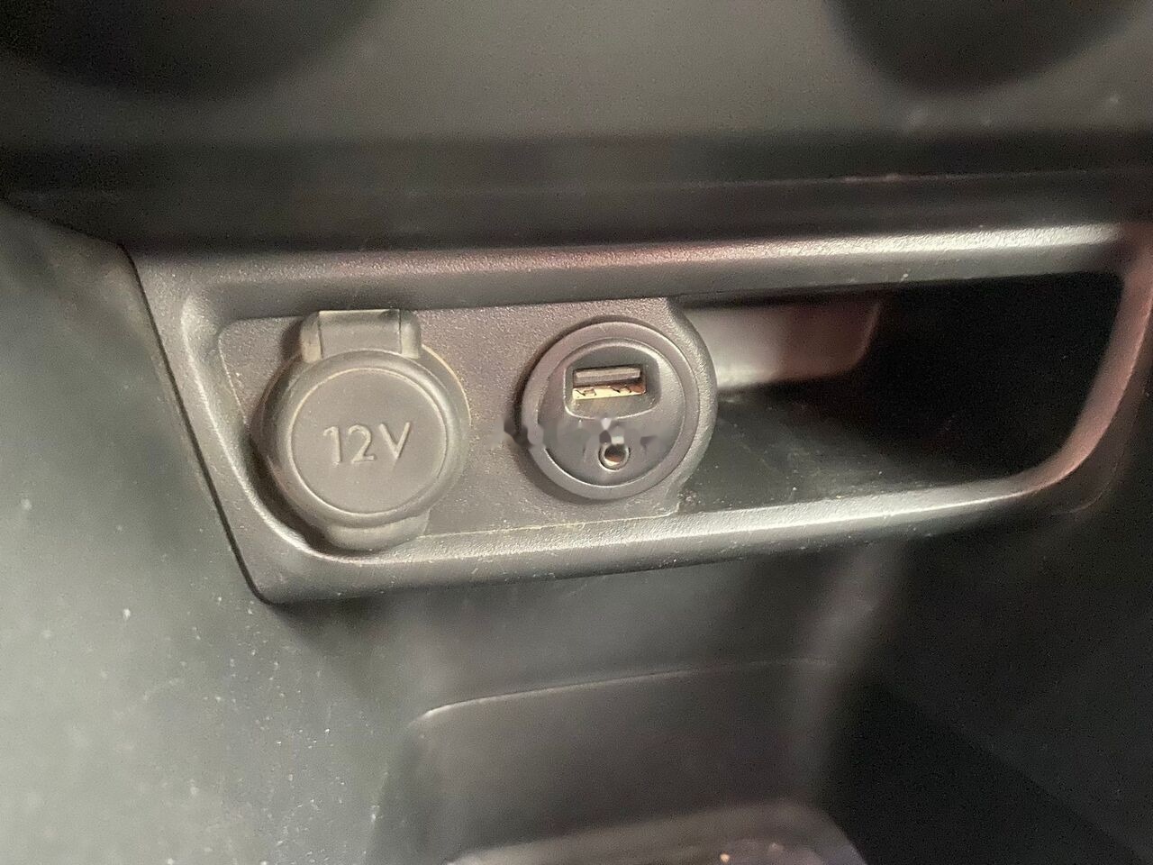 Хэтчбек Peugeot 208: фото 14