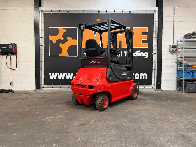 Linde E20P-02 - Электропогрузчик: фото 4 Linde E20P-02 - Электропогрузчик: фото 4