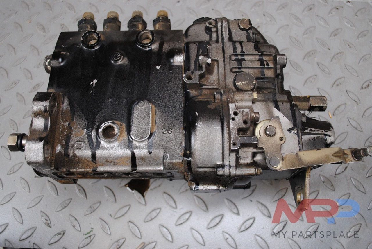 Injectiepomp Zexel Yanmar 4TNE98 - Топливный насос: фото 1 Injectiepomp Zexel Yanmar 4TNE98 - Топливный насос: фото 1