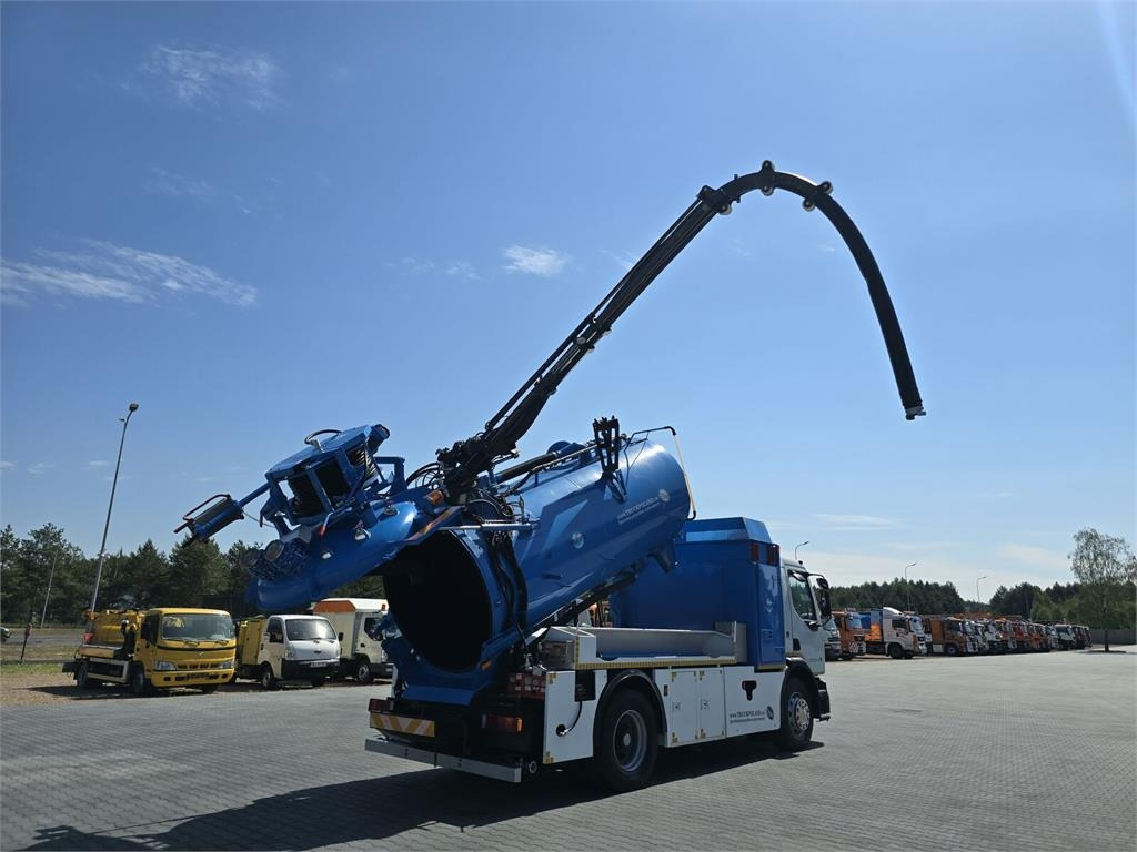 Renault WUKO RIVARD for collecting liquid waste - Ассенизатор: фото 1 Renault WUKO RIVARD for collecting liquid waste - Ассенизатор: фото 1