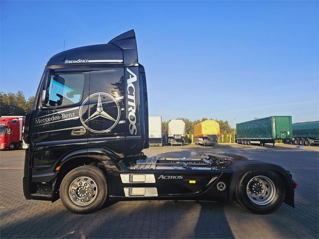 Mercedes-Benz ACTROS 1843 - Тягач: фото 2 Mercedes-Benz ACTROS 1843 - Тягач: фото 2