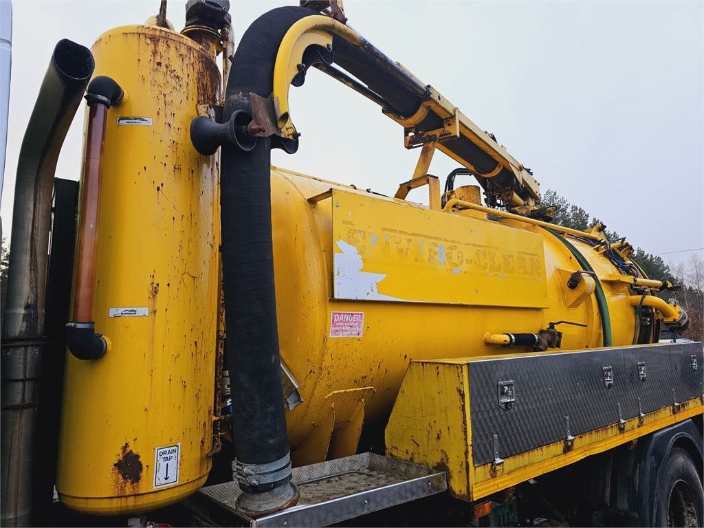 Ассенизатор Volvo FULLER TANKERS 2008 WUKO for collecting liquid was: фото 10 Ассенизатор Volvo FULLER TANKERS 2008 WUKO for collecting liquid was: фото 10